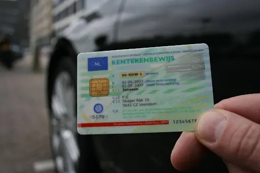 Welke documenten heb je nodig bij de verkoop van je auto?